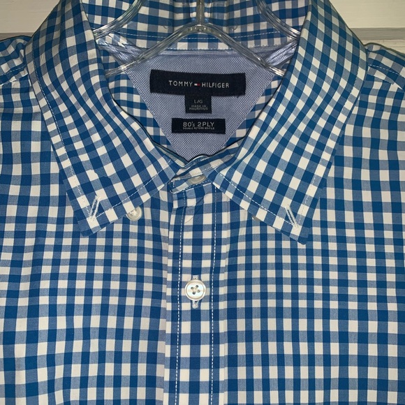 Tommy Hilfiger Button Down Dress Shirt, Large - Picture 4 of 5